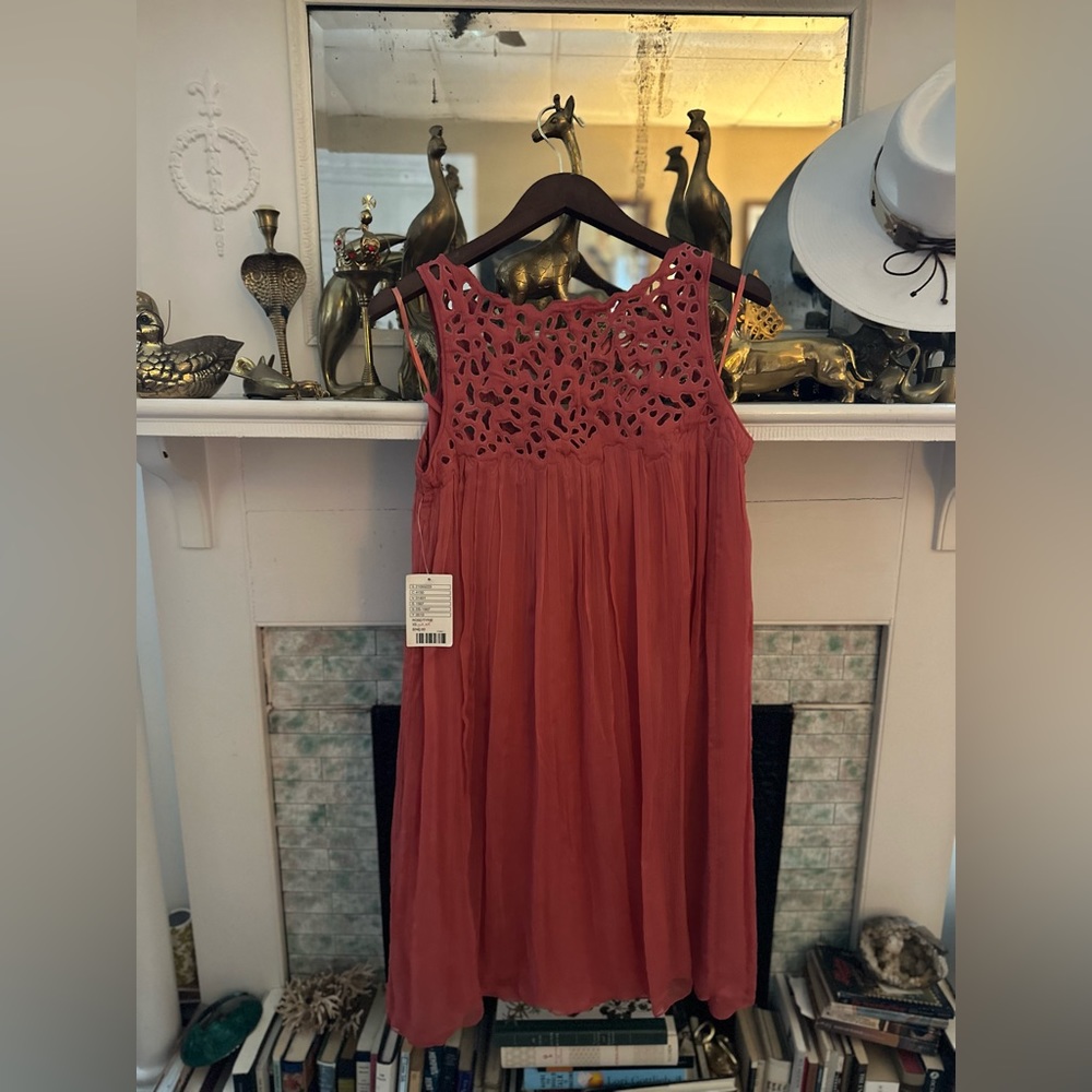 ANTHROPOLOGIE Coral lacework shift dress - Picture 6 of 6